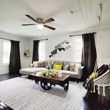 Honeycomb Gem, Beautifully Designed & Near Downtown Thomasville Eksteriør billede