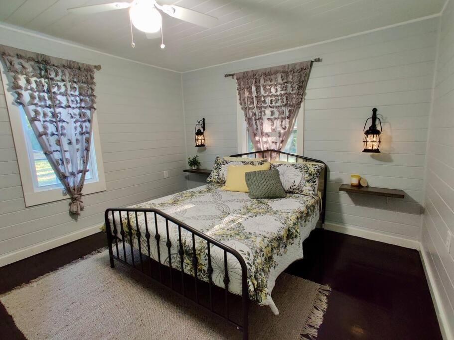 Honeycomb Gem, Beautifully Designed & Near Downtown Thomasville Eksteriør billede