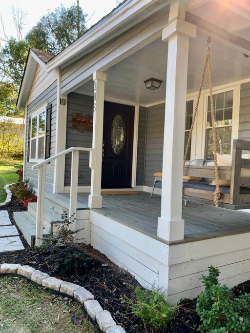 Honeycomb Gem, Beautifully Designed & Near Downtown Thomasville Eksteriør billede